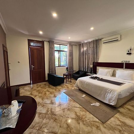 Nejobugg Palace Hotel Nkoanrua Zewnętrze zdjęcie