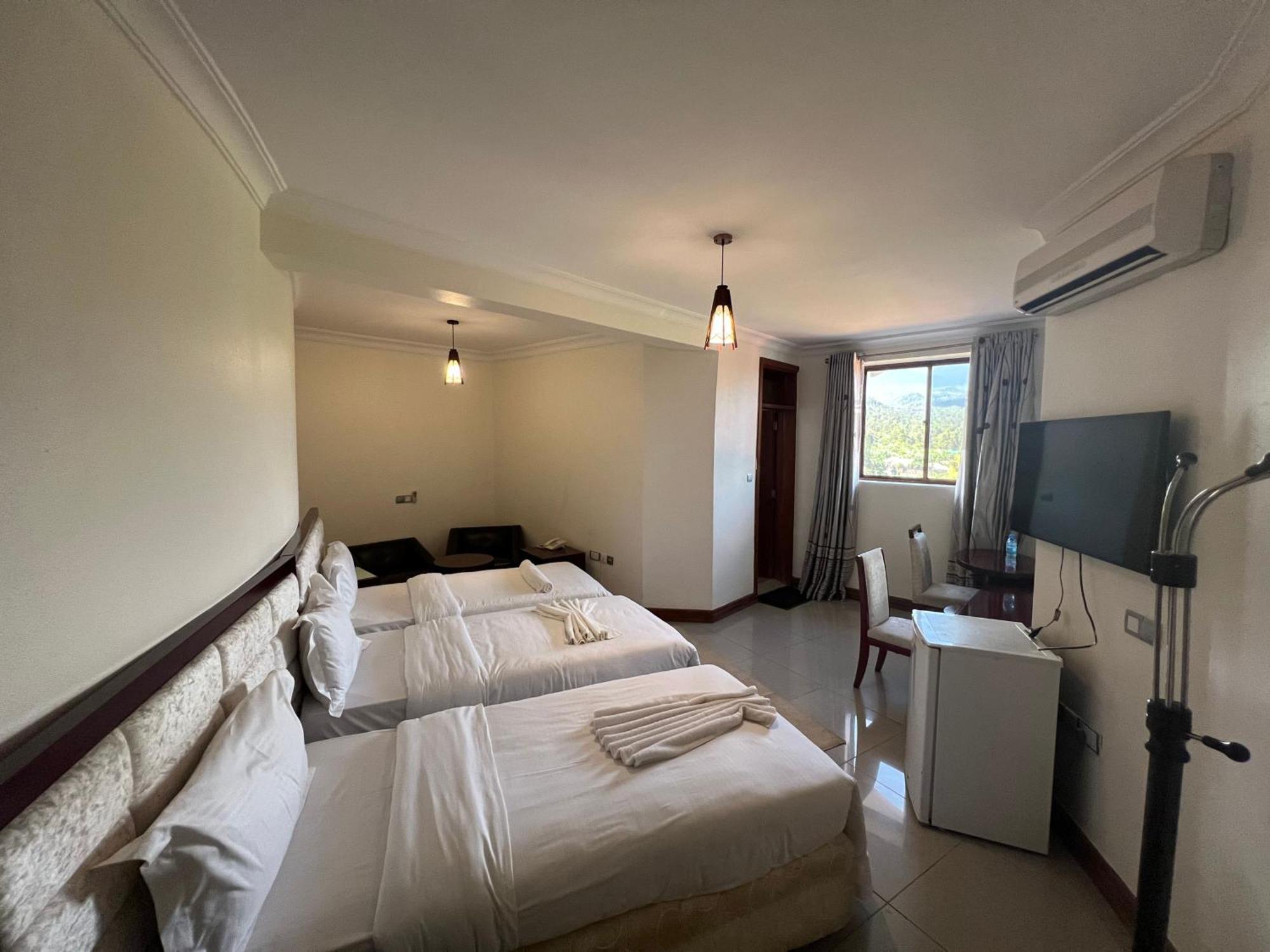 Nejobugg Palace Hotel Nkoanrua Zewnętrze zdjęcie