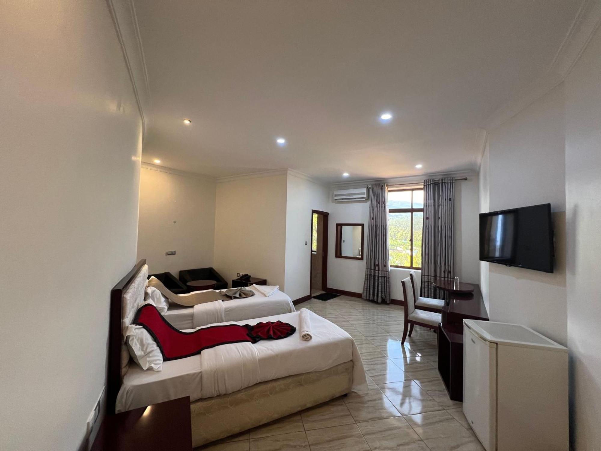 Nejobugg Palace Hotel Nkoanrua Zewnętrze zdjęcie