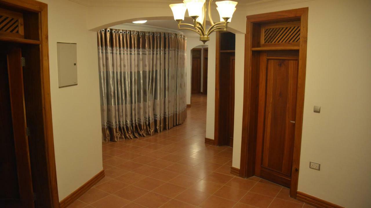 Nejobugg Palace Hotel Nkoanrua Zewnętrze zdjęcie