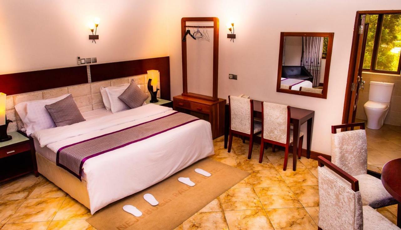 Nejobugg Palace Hotel Nkoanrua Zewnętrze zdjęcie