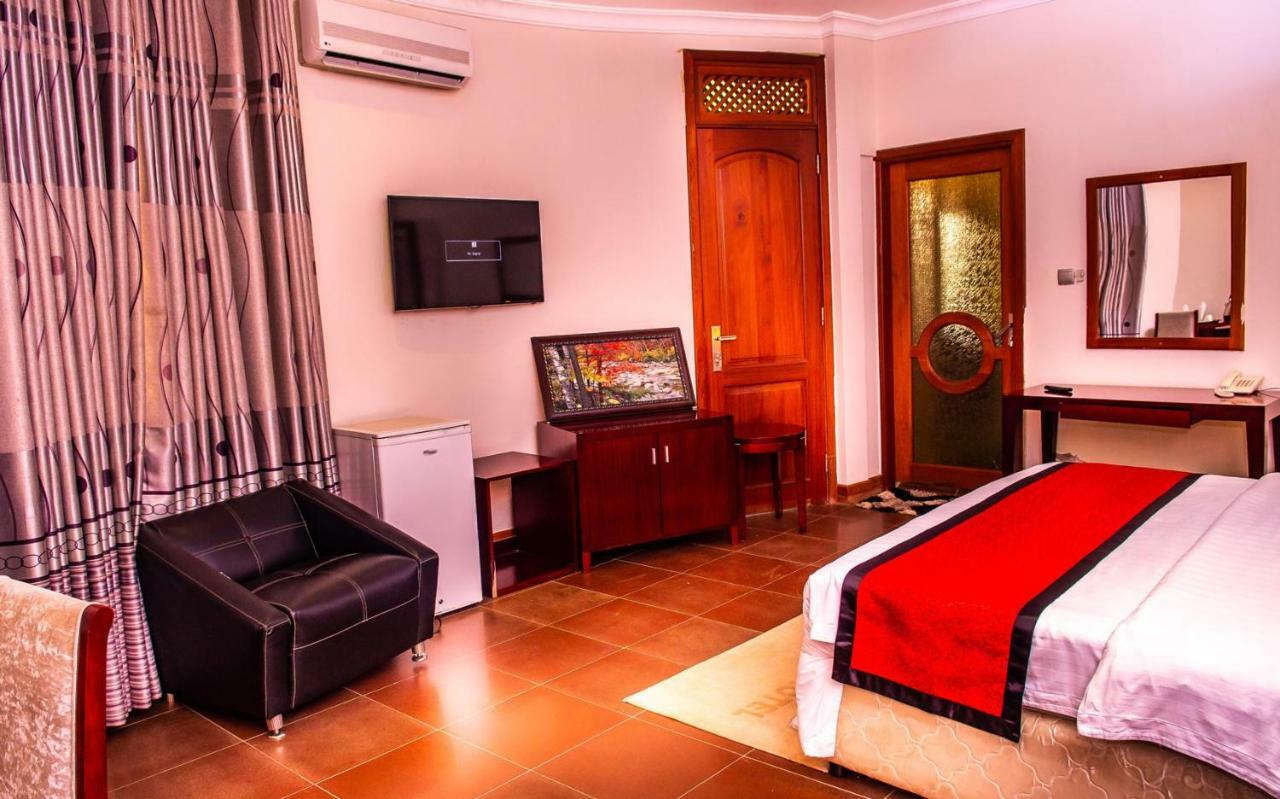Nejobugg Palace Hotel Nkoanrua Zewnętrze zdjęcie